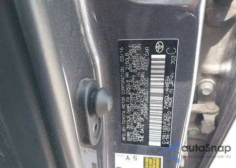 2016 Toyota Prius Two из США, поврежденный, VIN JTDKBRFU6G3011000